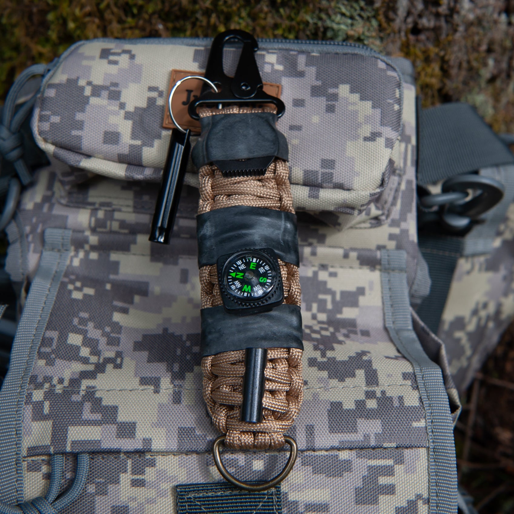 13 in 1 Paracord Survival Clip On, Survival Gear